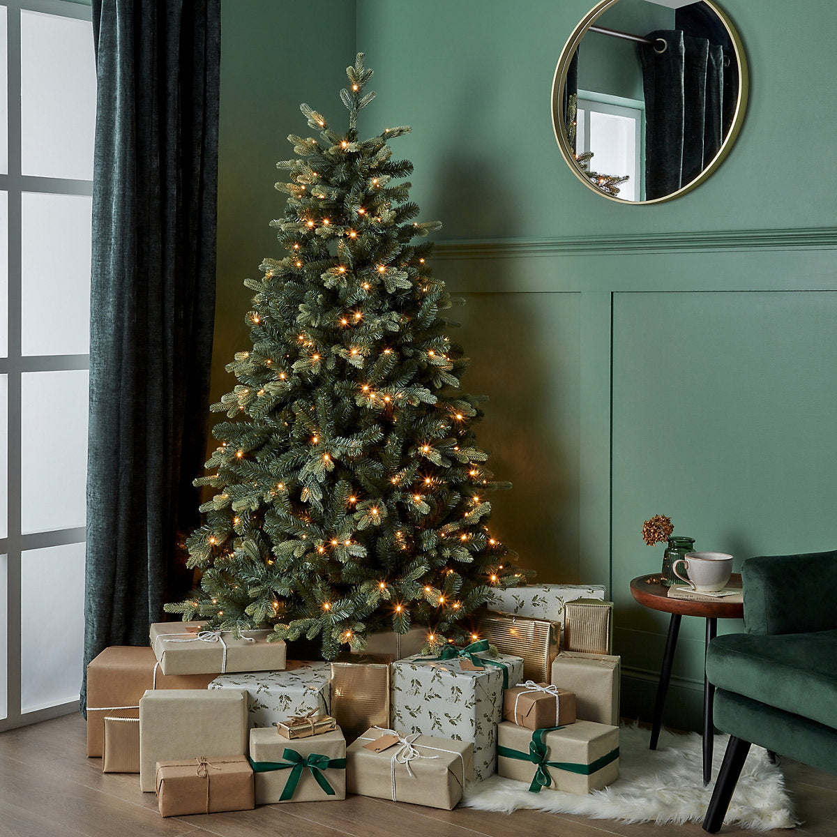6ft Full Olber Warm white LED Pre-lit Artificial Christmas tree - Green