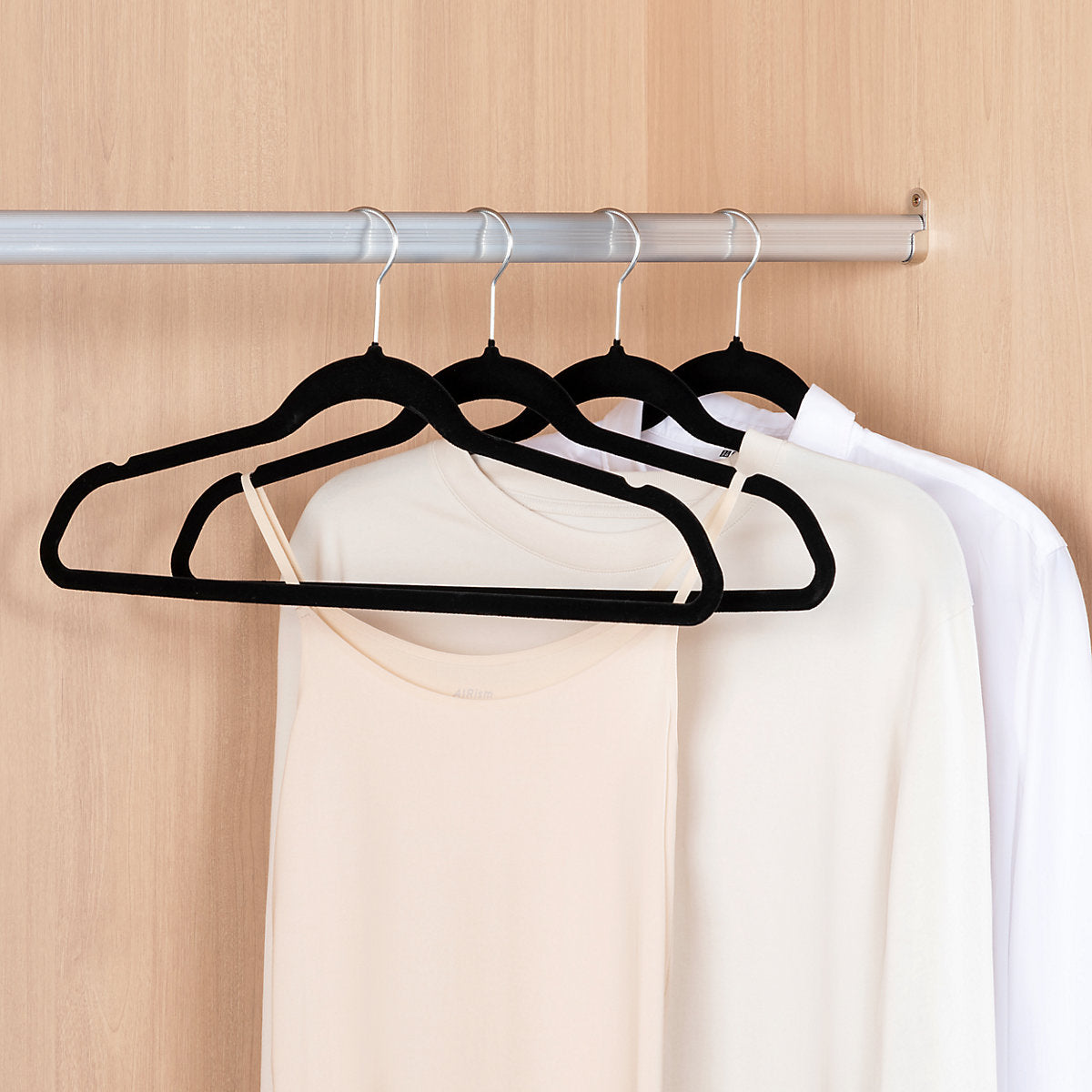 Black Flocked Metal Non slip Clothes hangers, Pack of 6