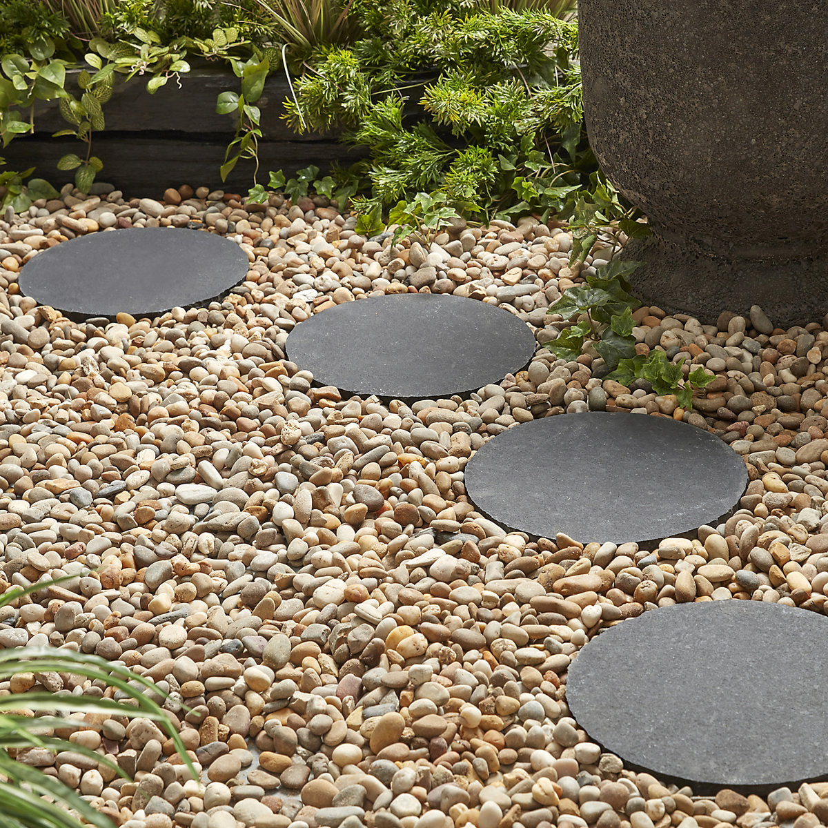 Borderstone Natural Stone Charcoal Round Paving stone