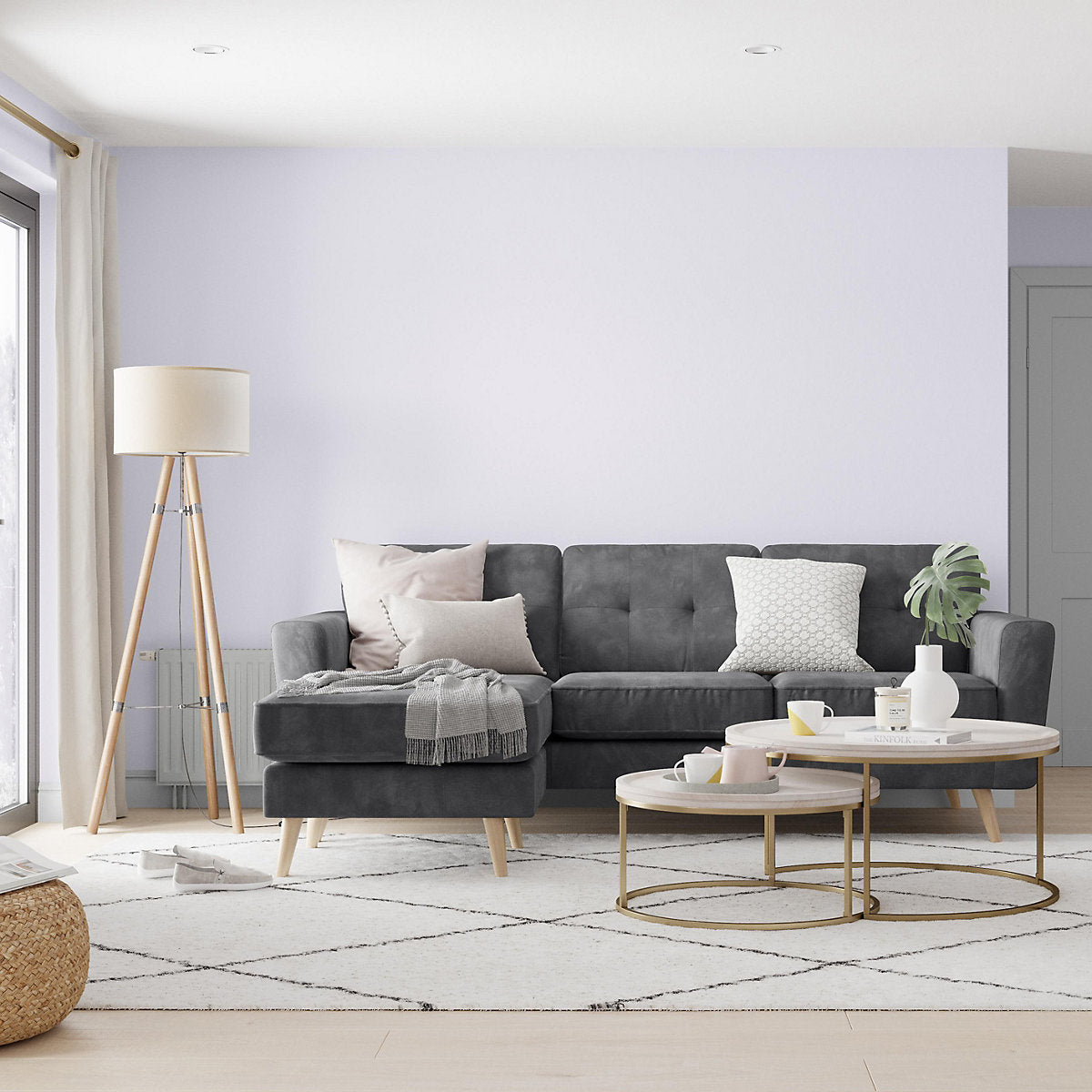 Dulux Natural hints Violet white Matt Emulsion paint, 2.5L