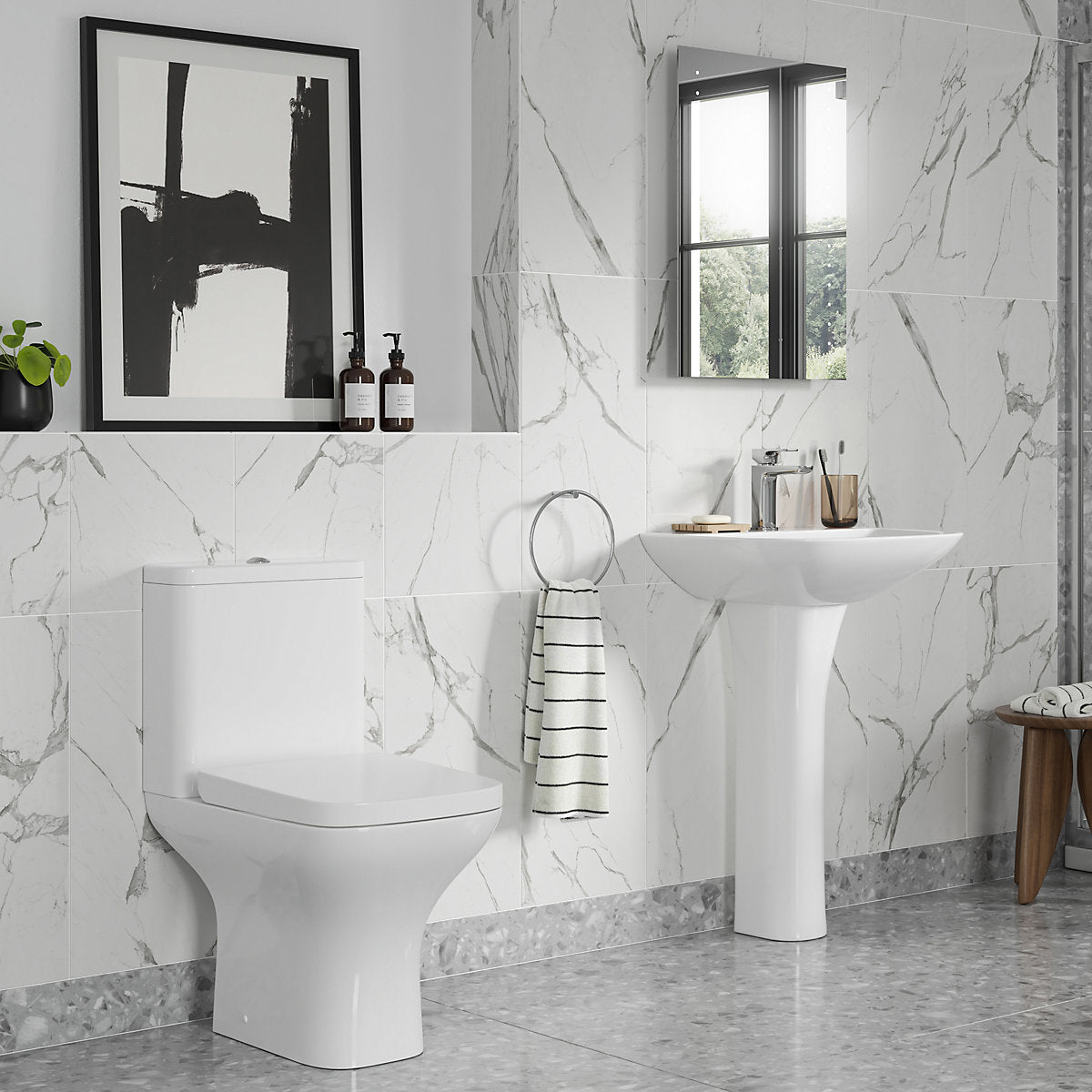 * Durleigh Gloss White D-shaped Floor-mounted Full pedestal Basin (H)83.5cm (W)56cm