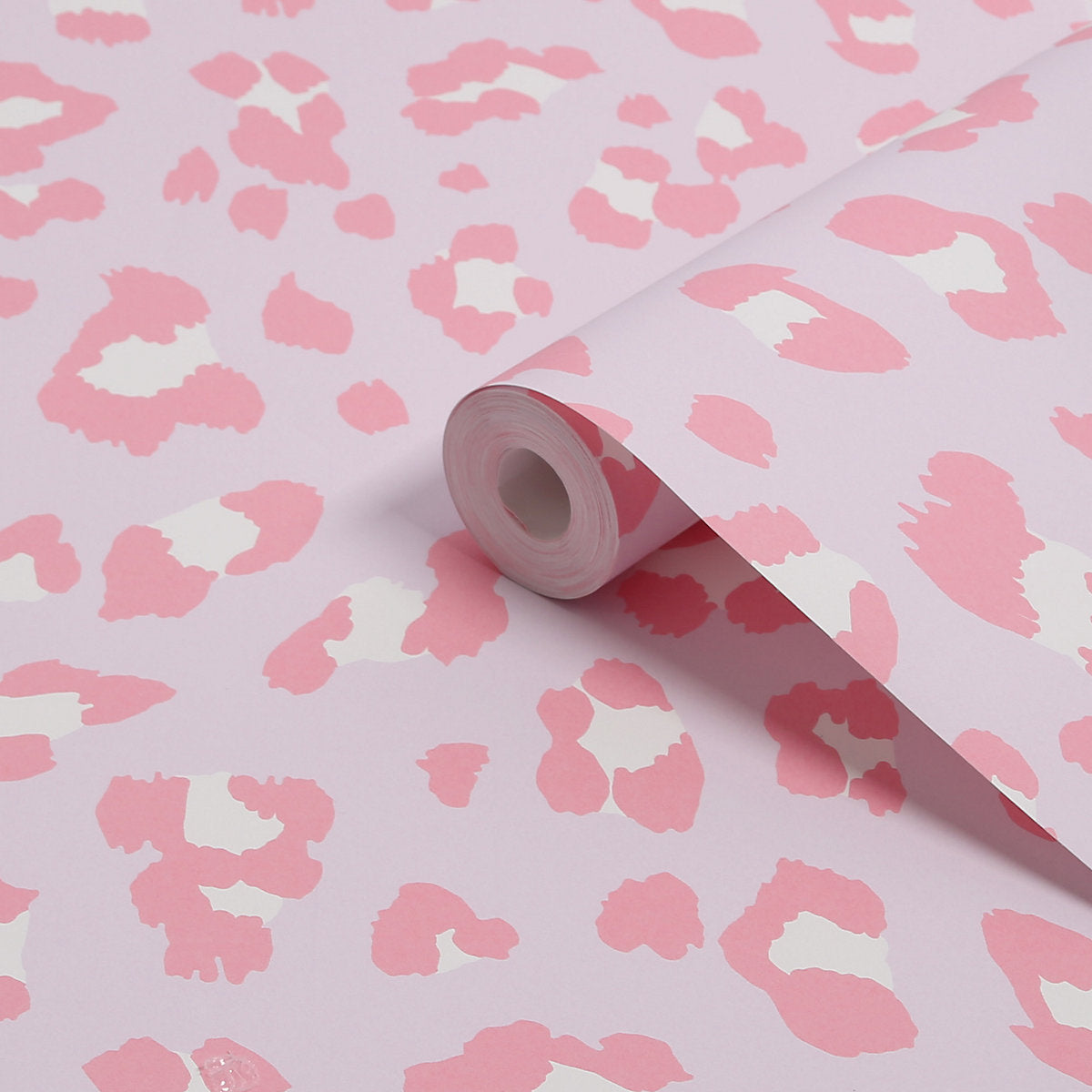 Envy Big Cat Candyfloss Animal Print Smooth Wallpaper Sample
