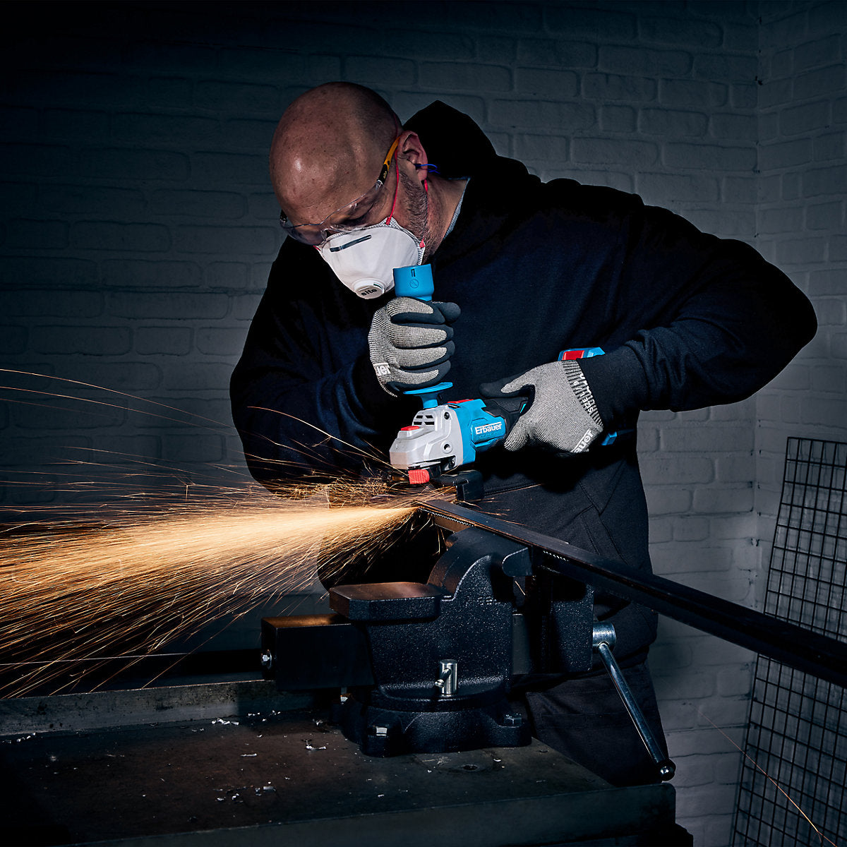 Erbauer 18V EXT Keep Cool 115mm Brushless V2 Cordless Angle grinder (Bare Tool) - ERI1082GRD