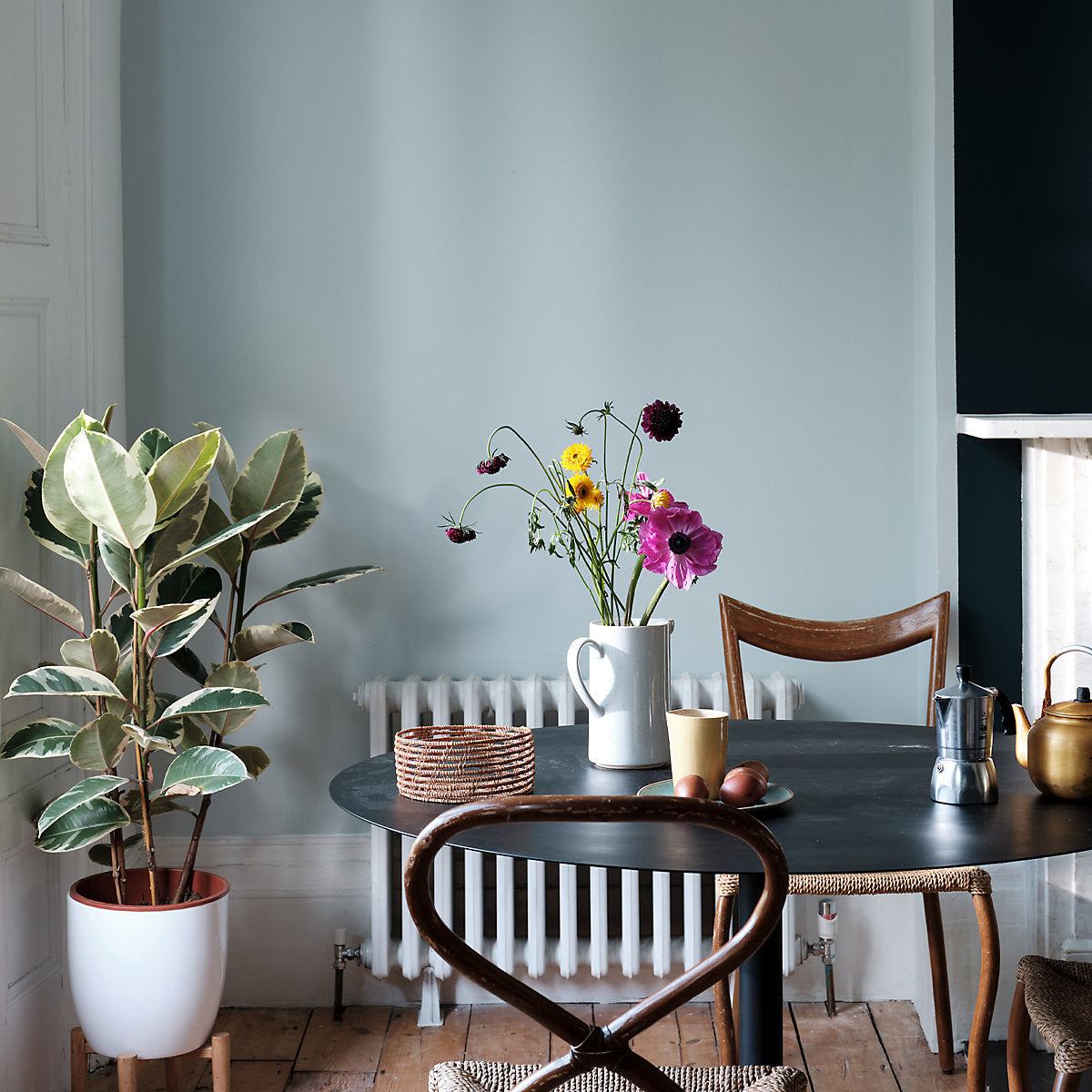 Farrow & Ball Modern Borrowed Light Matt Wall & ceiling Emulsion paint, 2.5L