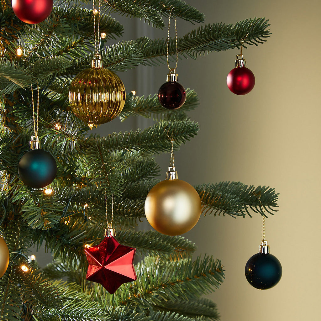 Gloss & matt Assorted Timeless tradition Christmas bauble set, Pack of 50
