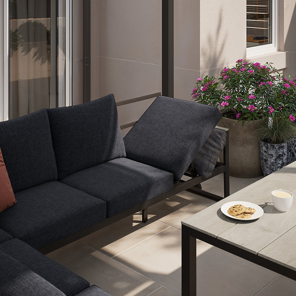 GoodHome Aconite Black Metal 8 Seater Corner Dining set