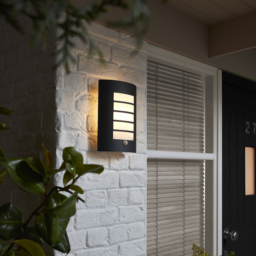 GoodHome Fixed Matt Dark Grey PIR Motion sensor Outdoor Wall light 40W