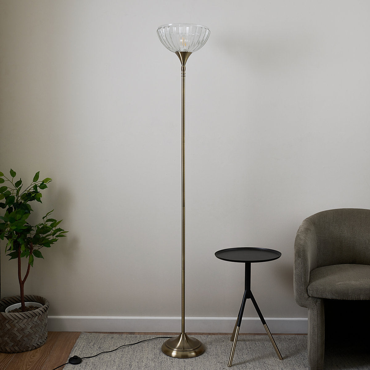Harbour Studio Florence Classic Satin Clear Antique brass effect LED Floor lamp
