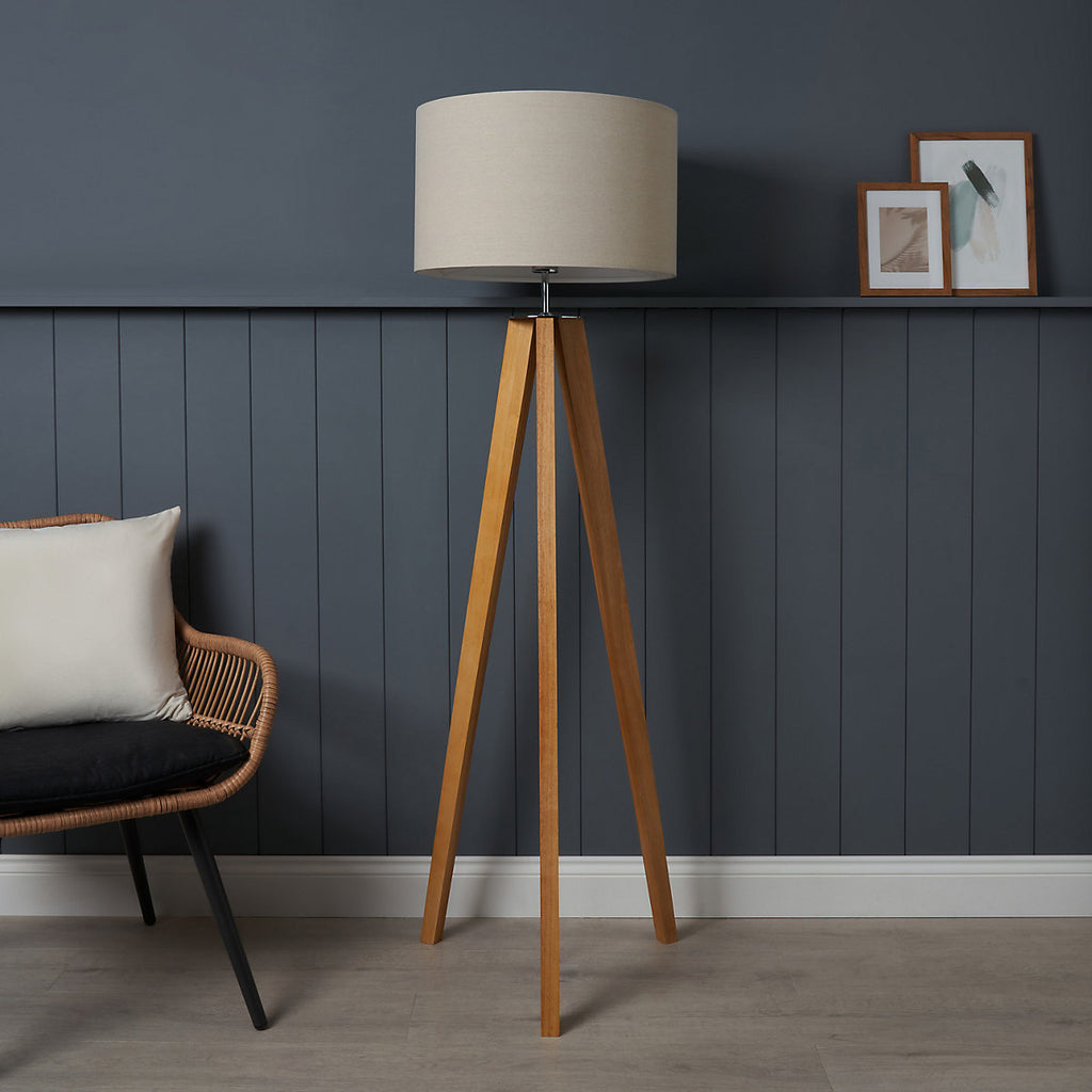 Inlight Aruna Matt Natural Wood effect LED Floor lamp