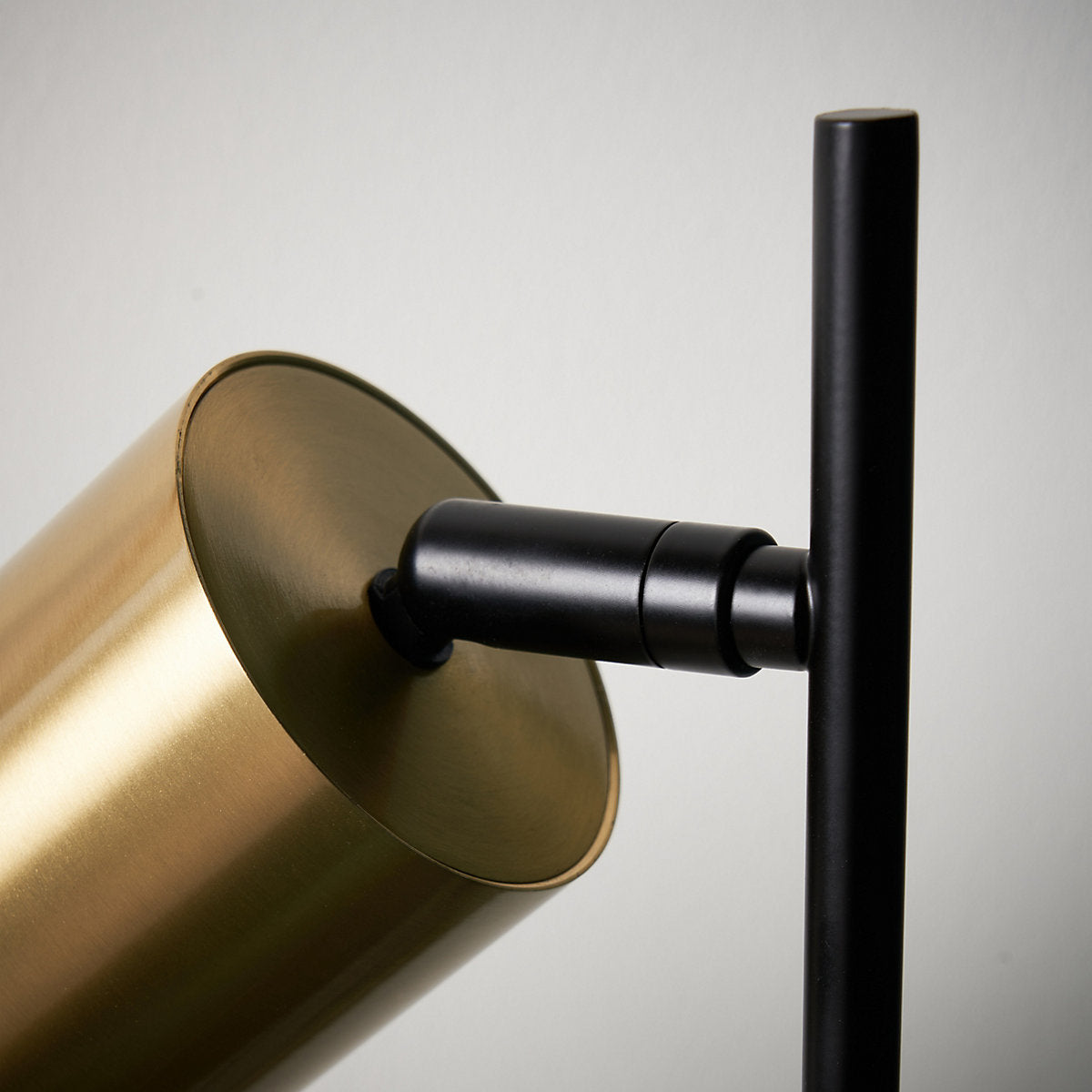 Inlight Carana Cylinder Black Brass effect Table lamp