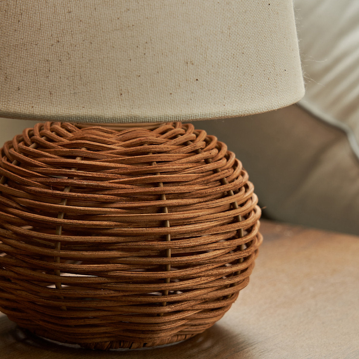 Inlight Peiros Ball Round Matt Natural Rattan effect Table lamp