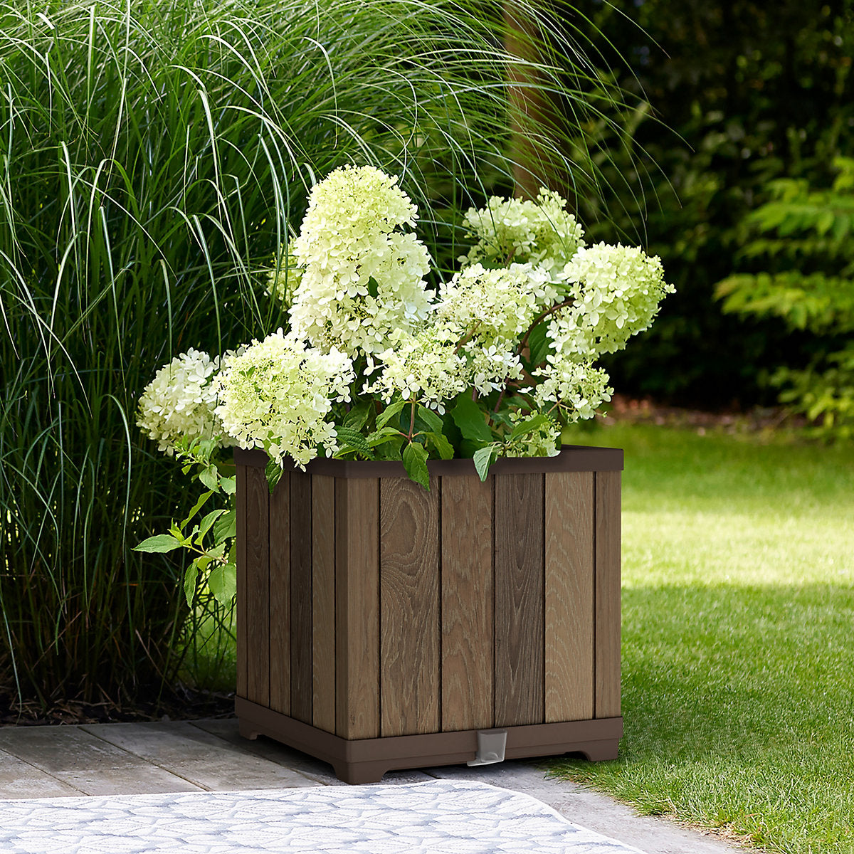 Keter Signature Square Plastic resin Planter 81L - Walnut