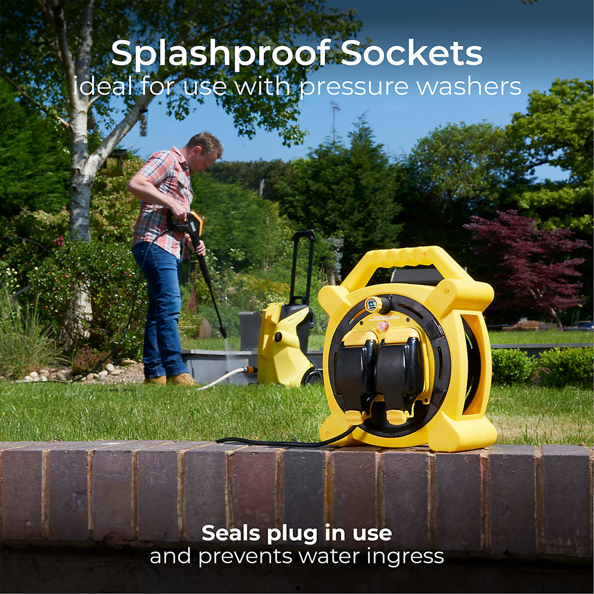 Masterplug 2 socket Black & yellow Outdoor Cable reel, 20m