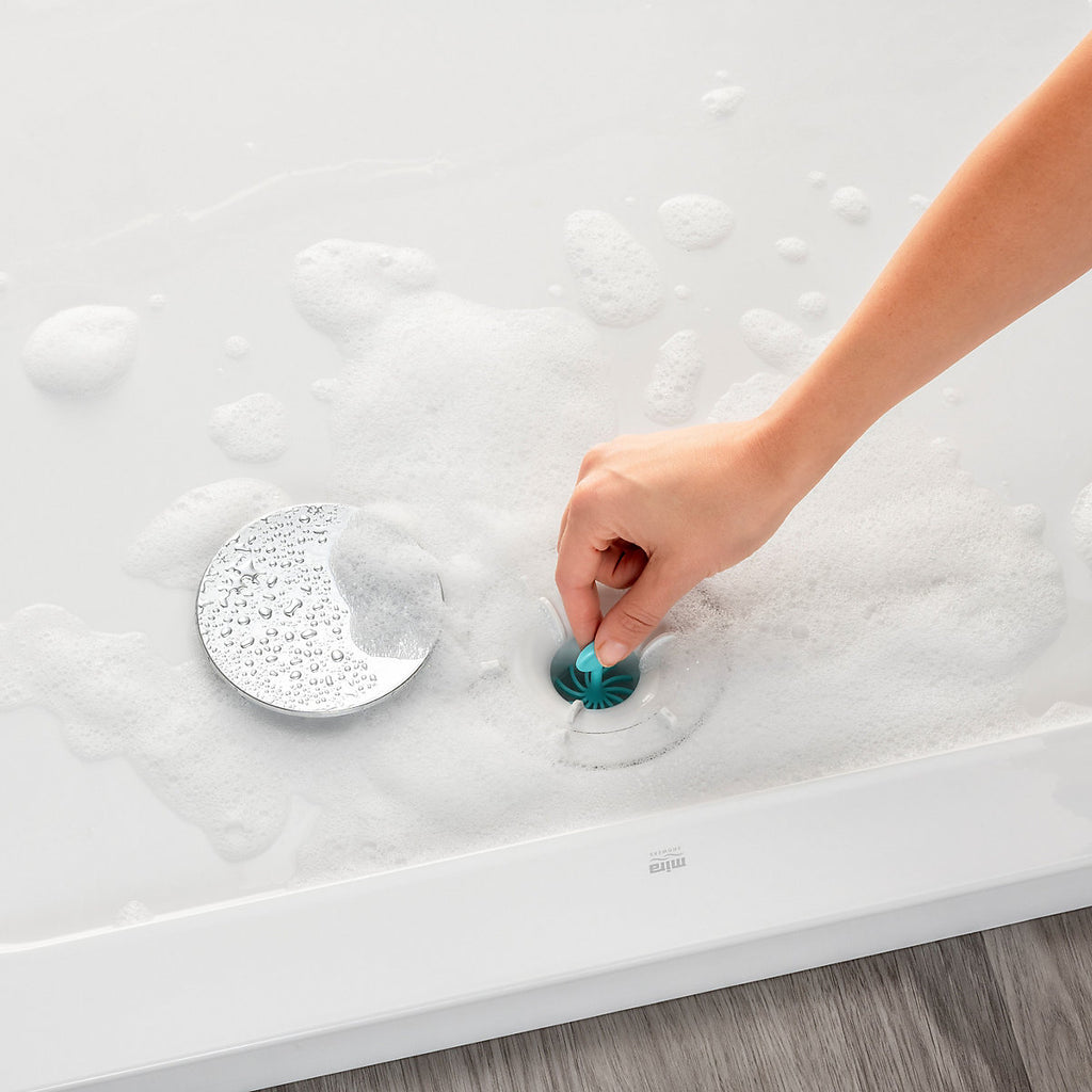 Mira Flight Low Gloss White Rectangular Universal Shower tray (L)1000mm (W)700mm (H) 40mm