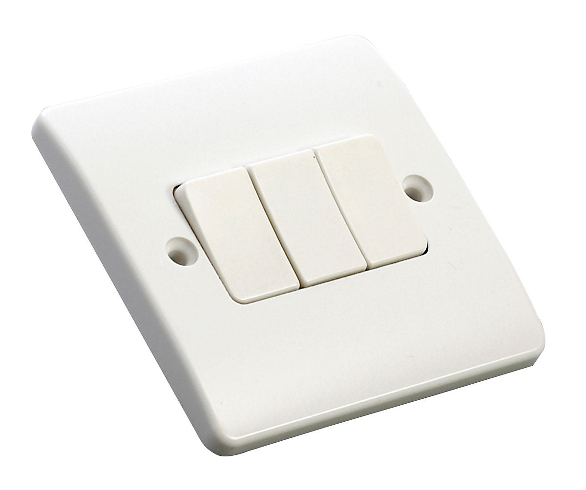 MK K4873 WHIS3 10A 2 way 3 gang Light switch Gloss White