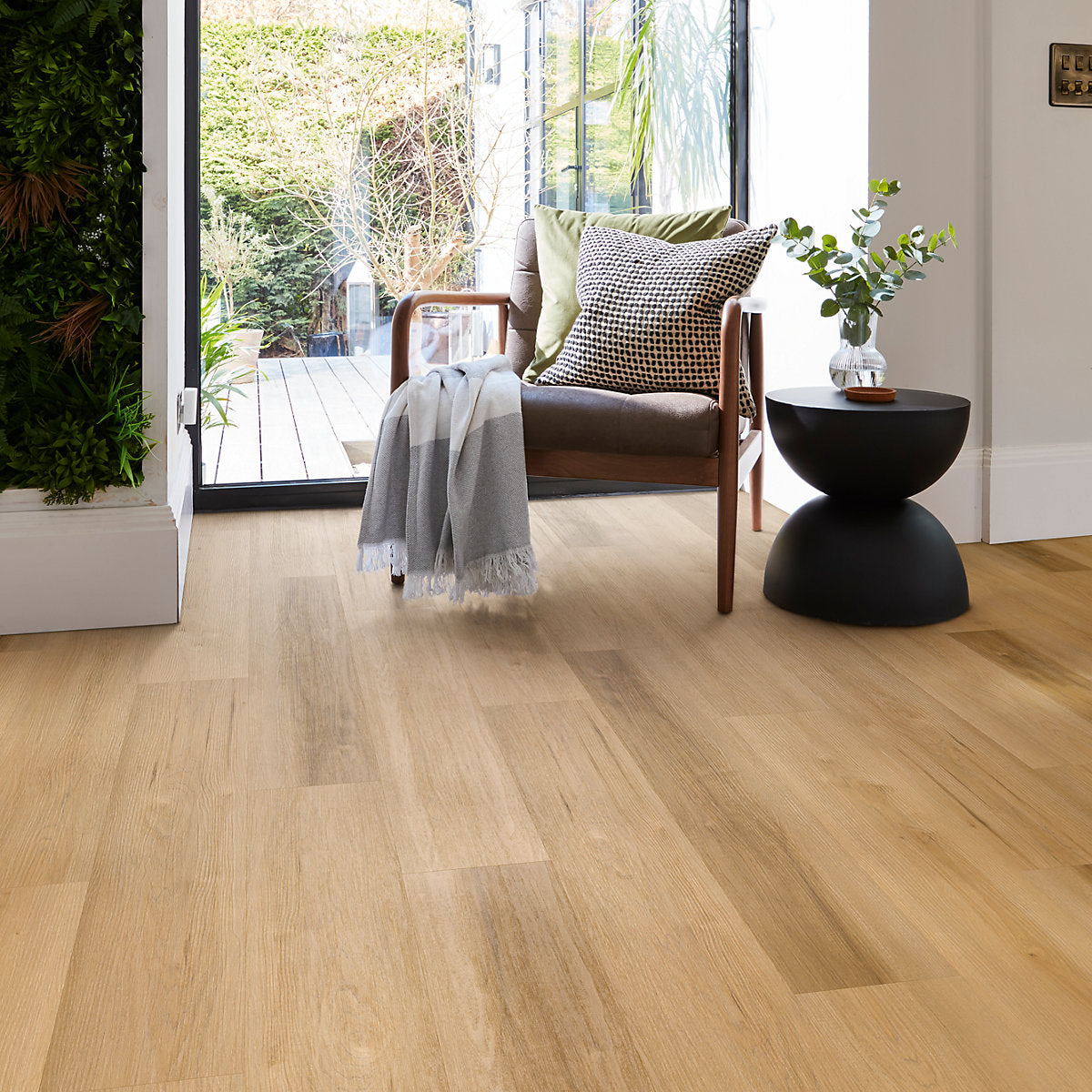 Palio by Karndean Ash Softgrain Wood effect Embossed Luxury vinyl click Planks, 3.2m²
