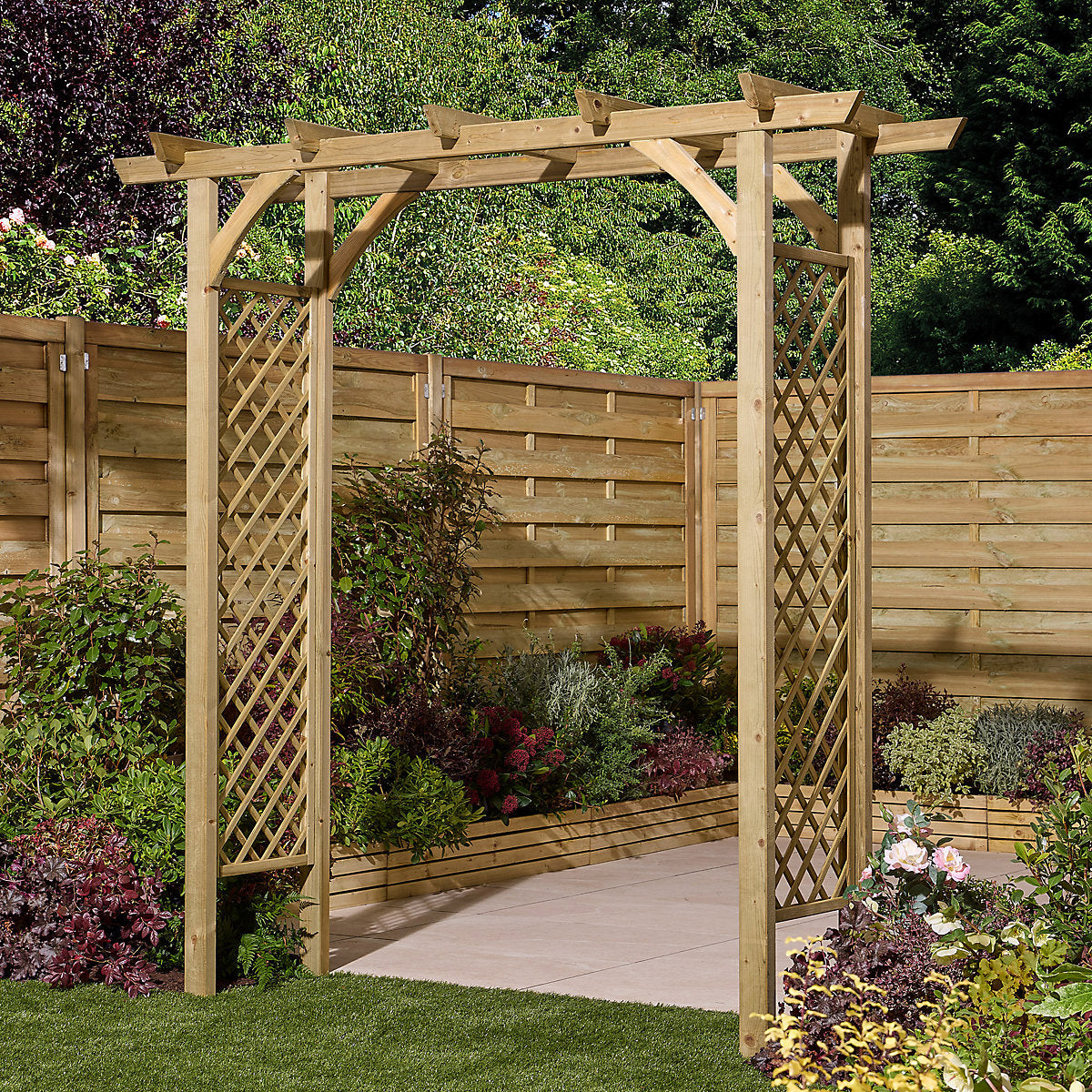 Rowlinson Broadway Softwood Arch (H) 2.14m (W) 2.1m (D) 0.72m