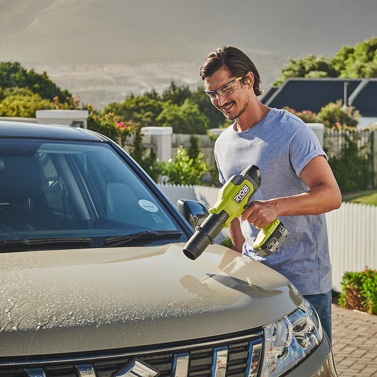 Ryobi 18V ONE+ Cordless Brushless Compact Blower (Bare Tool) - RY18BLCXA-0