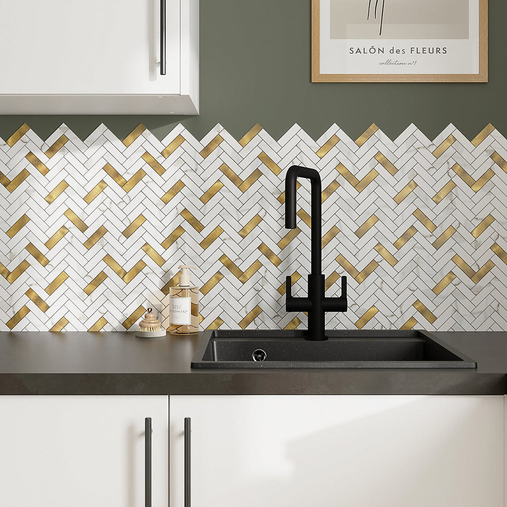 Skarda White & Gold Matt Marble effect Chevron Aluminium & PVC Self-adhesive Mosaic tile, (L)238mm (W)290mm
