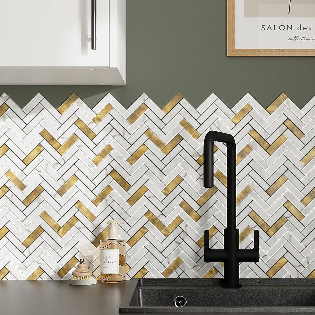 Skarda White & Gold Matt Marble effect Chevron Aluminium & PVC Self-adhesive Mosaic tile, (L)238mm (W)290mm