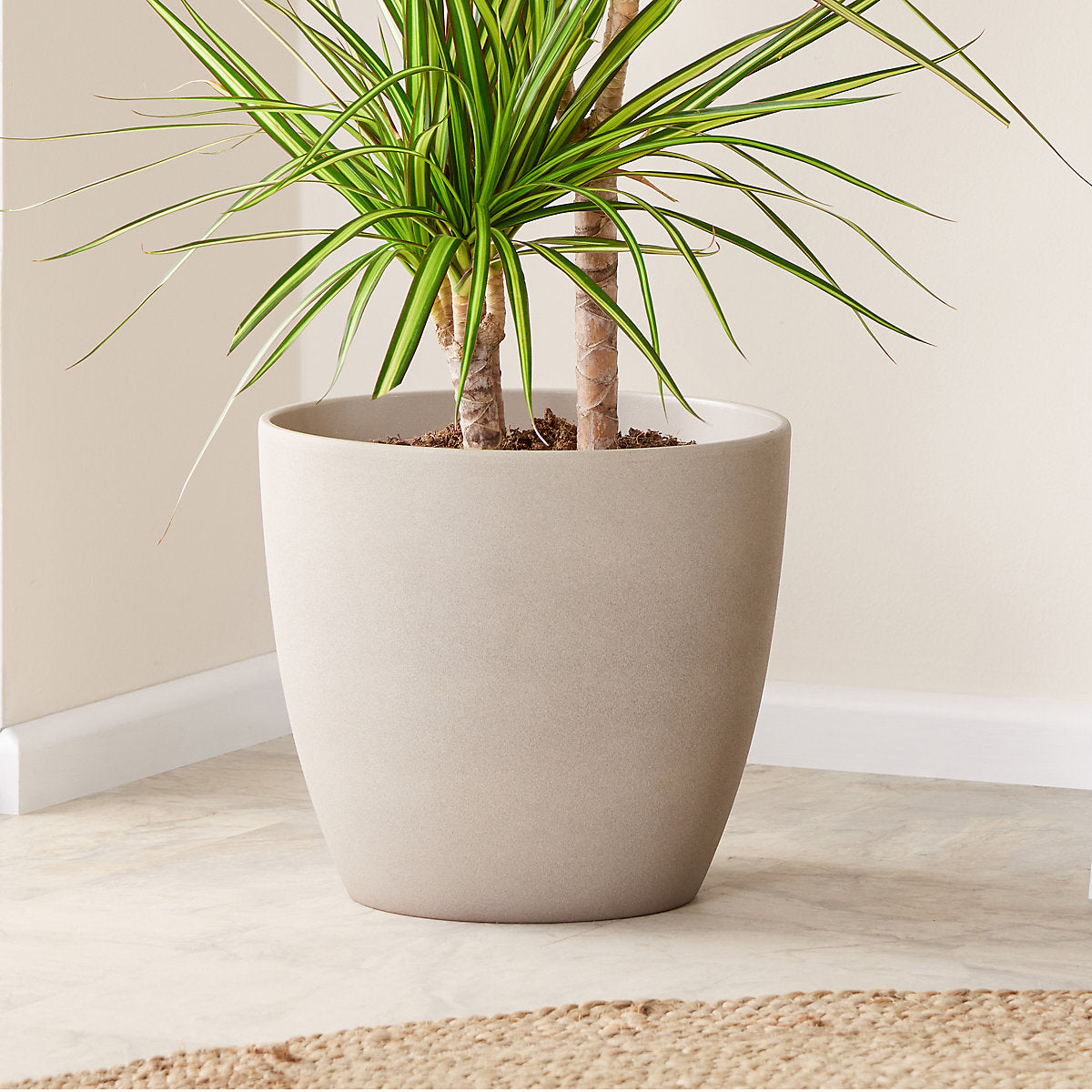 Verve Sandstone Ceramic Plant pot (Dia) 27cm, (H)26cm